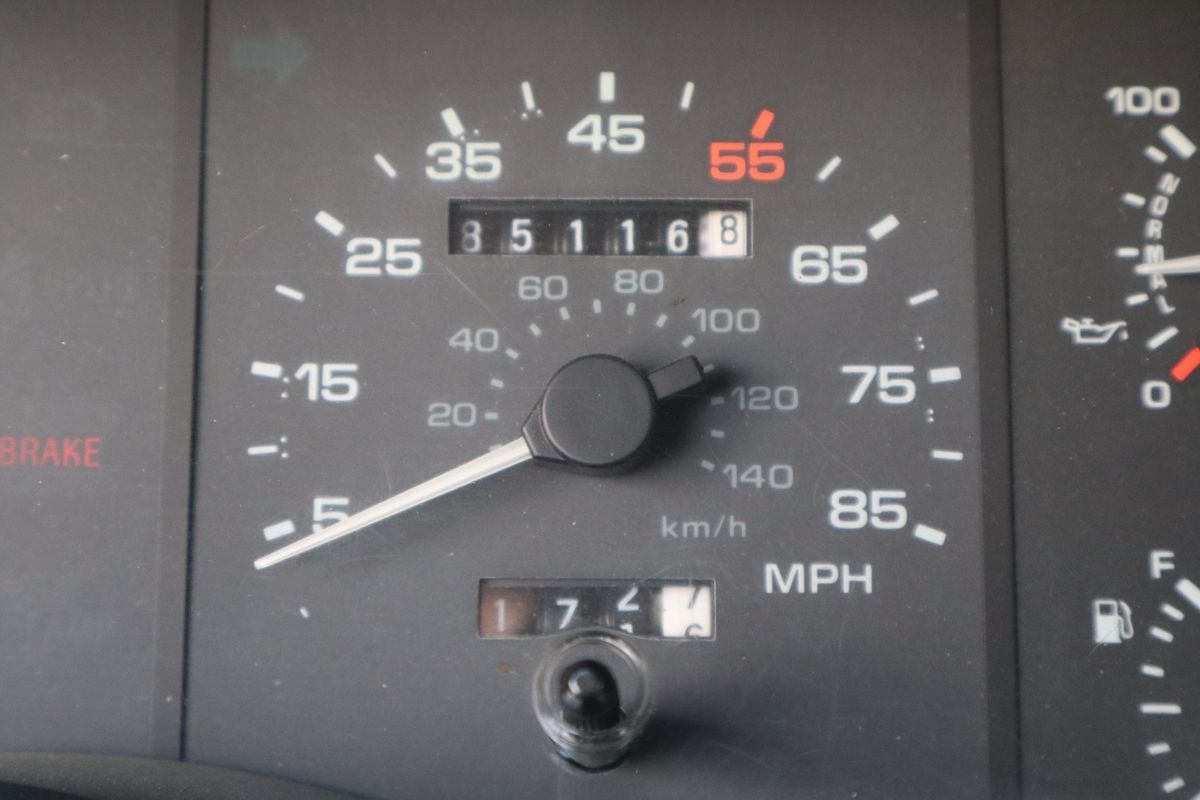 Used 1988 Ford Mustang GT RWD image 43