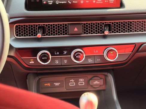 Certified 2024 Honda Civic Type R image 25