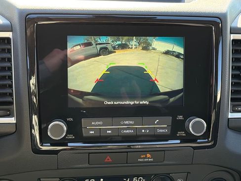 Used 2022 Nissan Frontier SV image 27