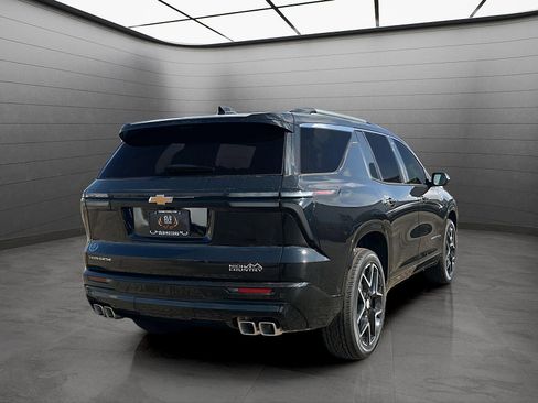 New 2026 Chevrolet Traverse High Country FWD image 6
