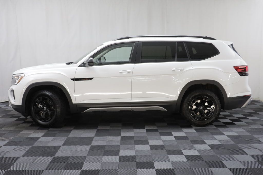 Used 2026 Volkswagen Atlas Peak Edition AWD/4WD image 4