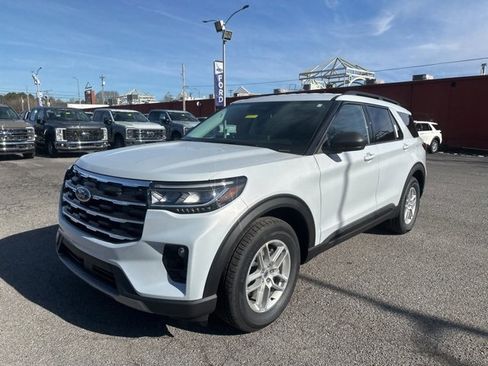 New 2026 Ford Explorer Active w/ Active Comfort Package image 7