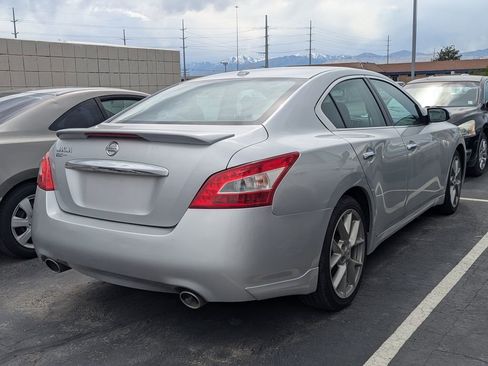Used 2011 Nissan Maxima 3.5 SV w/ Sport Pkg FWD image 7