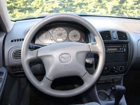 Used 1999 MAZDA Protege ES FWD image 17