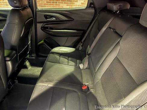 Used 2022 Chevrolet TrailBlazer RS w/ Technology Package AWD/4WD image 16