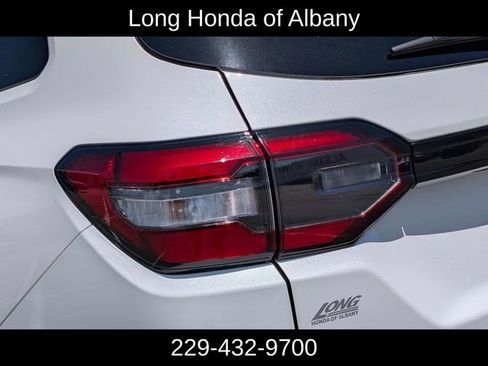 Used 2025 Honda Pilot Touring image 9