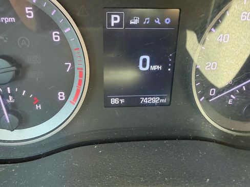 Used 2017 Hyundai Tucson Value AWD/4WD image 10