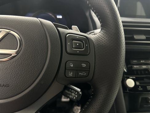 Used 2025 Lexus IS 350 F Sport image 20