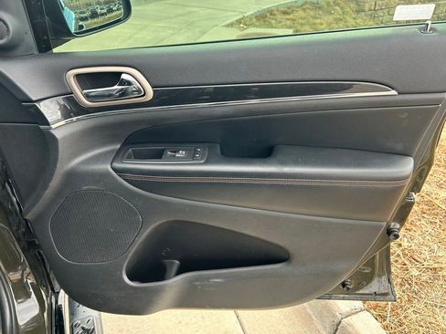 Used 2017 Jeep Grand Cherokee Limited 75th Anniversary image 33