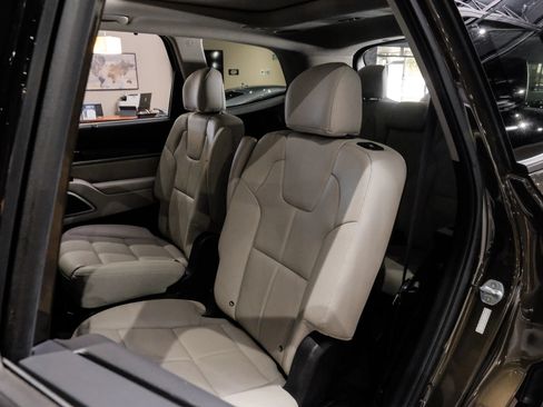 Used 2021 Kia Telluride SX w/ Nightfall Edition Package AWD/4WD image 44