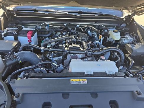 Used 2025 Toyota Tacoma Limited image 30