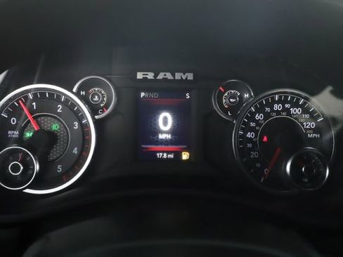 Used 2024 RAM 2500 Big Horn w/ Protection Group image 21