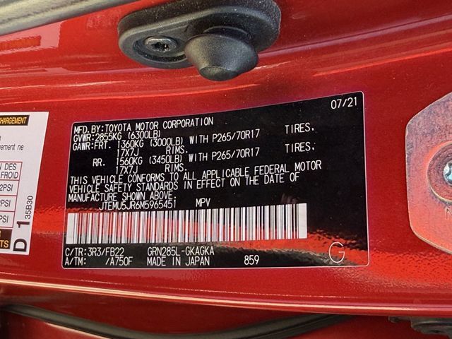 Used 2021 Toyota 4Runner SR5 AWD/4WD image 34