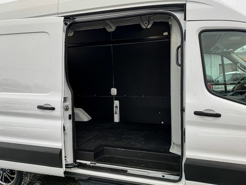 Used 2022 Ford E-Transit 148 High Roof w/ Load Area Protection Package image 16