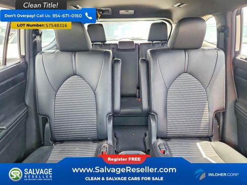 Used 2021 Toyota Highlander XSE FWD image 13