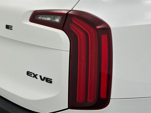 Used 2021 Kia Telluride EX w/ EX Premium Package image 25