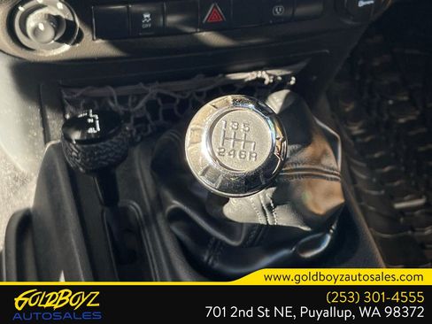 Used 2014 Jeep Wrangler Unlimited Sahara AWD/4WD image 30