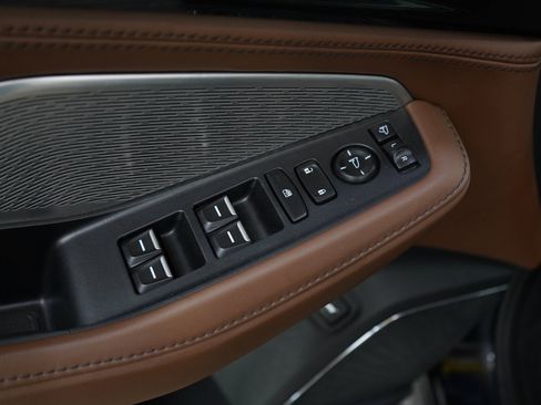 Used 2022 Acura MDX SH-AWD w/ Advance Package image 21