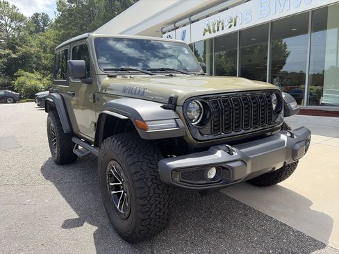 Used 2025 Jeep Wrangler Sport AWD/4WD image 1