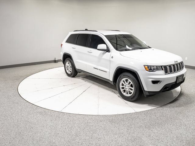 Used 2020 Jeep Grand Cherokee Laredo AWD/4WD image 27