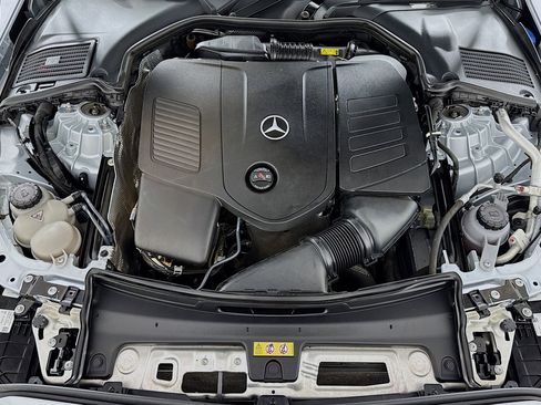 Used 2022 Mercedes-Benz C 300 Sedan image 11