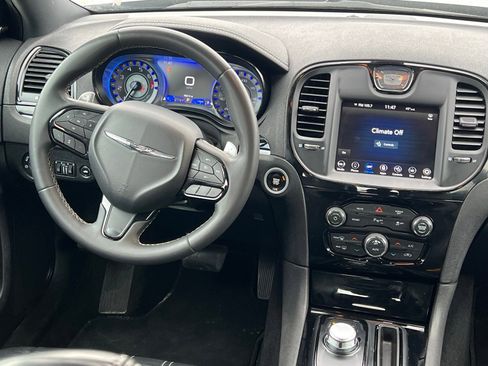 Used 2023 Chrysler 300 S image 19