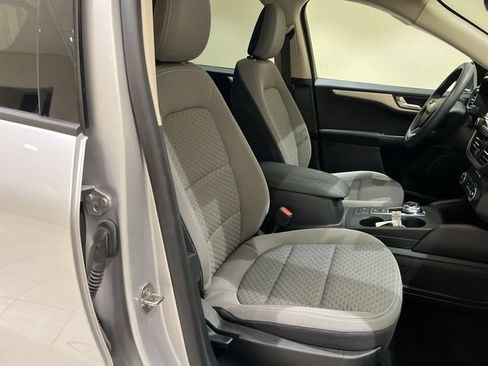 Used 2020 Ford Escape SE FWD image 23