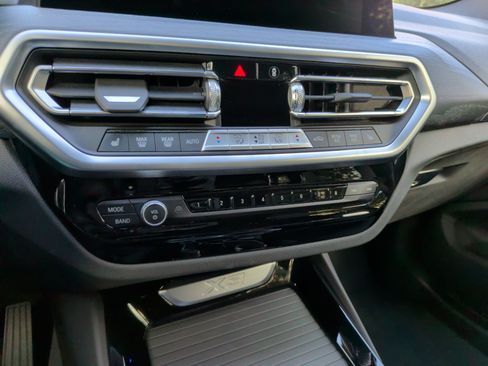 Used 2024 BMW X3 sDrive30i w/ Convenience Package w/ZPA RWD image 19