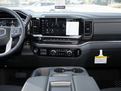 New 2024 GMC Sierra 1500 SLE w/ Preferred Package image 55