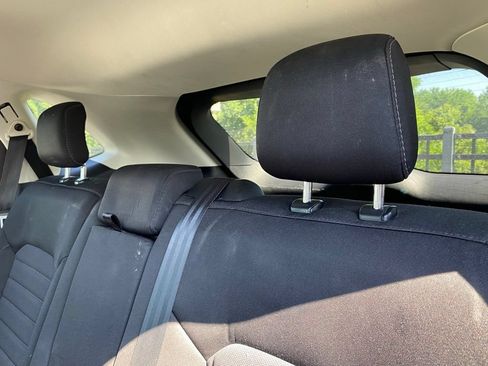 Used 2016 Ford Edge SE FWD image 10