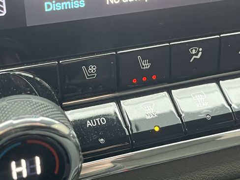 Used 2024 Chevrolet Colorado ZR2 w/ ZR2 Bison Edition image 36