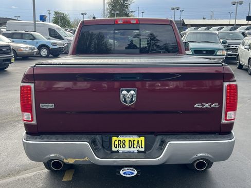 Used 2016 RAM 1500 Laramie w/ Convenience Group image 7