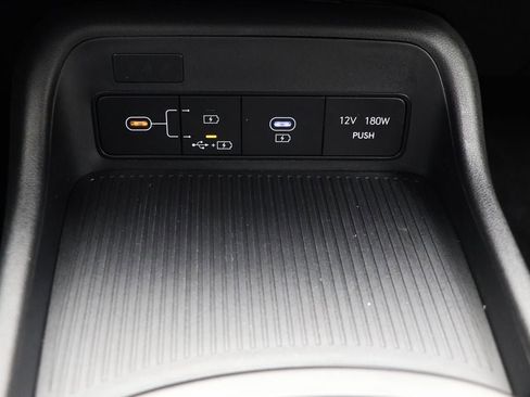 Used 2024 Hyundai Kona SE image 27