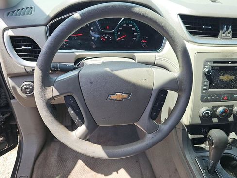 Used 2017 Chevrolet Traverse LS FWD image 11