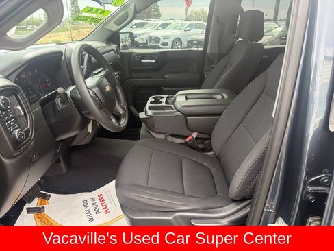 Used 2020 Chevrolet Silverado 1500 Custom w/ Custom Value Package AWD/4WD image 9