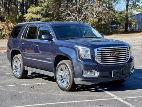 Used 2018 GMC Yukon SLT w/ Premium Edition image 11