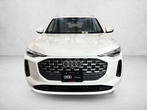 Used 2025 Audi Q5 Premium AWD/4WD image 2