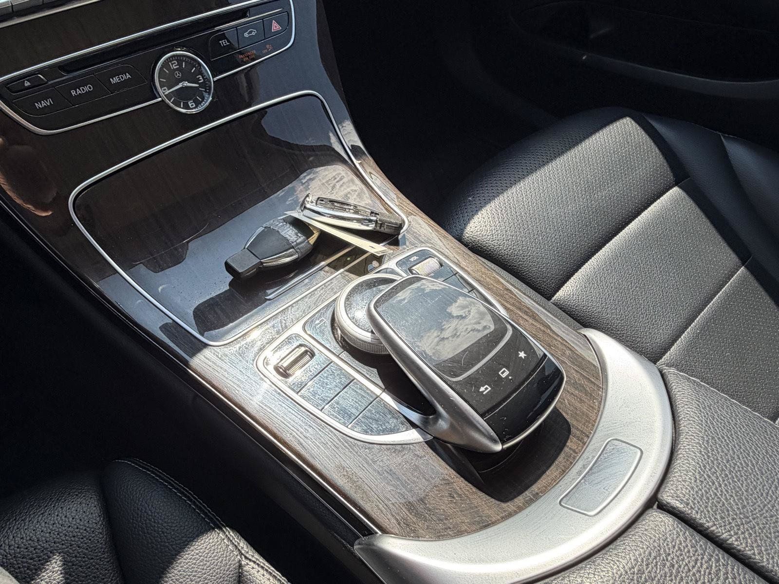 Used 2015 Mercedes-Benz C 300 4MATIC Sedan image 19