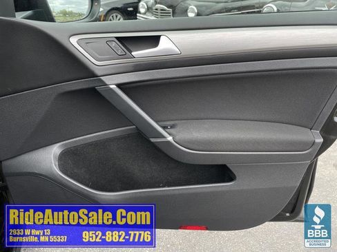 Used 2016 Volkswagen Golf S FWD image 13