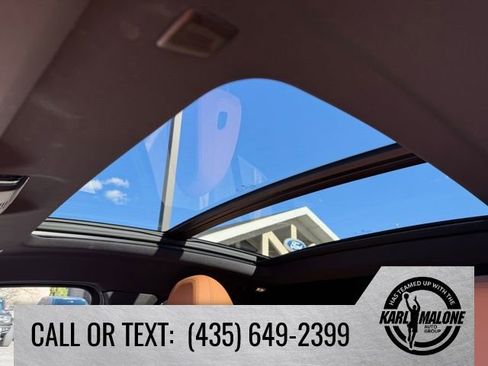 Used 2025 BMW X4 xDrive30i w/ Premium Package image 16