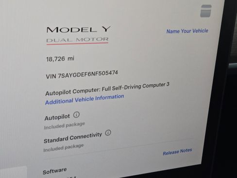 Used 2022 Tesla Model Y Performance image 32