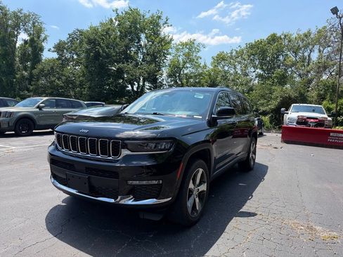 Used 2021 Jeep Grand Cherokee L Limited w/ Trailer Tow Package AWD/4WD image 5