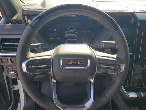 New 2026 GMC Yukon Elevation image 10