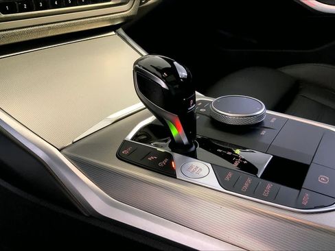 Used 2020 BMW 330i xDrive Sedan w/ Premium Package image 17