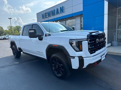 Used 2026 GMC Sierra 3500 AT4 w/ AT4 Premium Plus Package AWD/4WD image 1