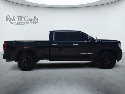 Used 2021 GMC Sierra 2500 Denali w/ Denali Black Diamond Edition AWD/4WD image 6