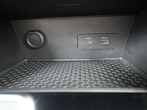Used 2022 Nissan Pathfinder SV w/ SV Black Package FWD image 21