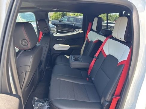 New 2025 GMC Canyon AT4 w/ AT4X AEV Edition image 15