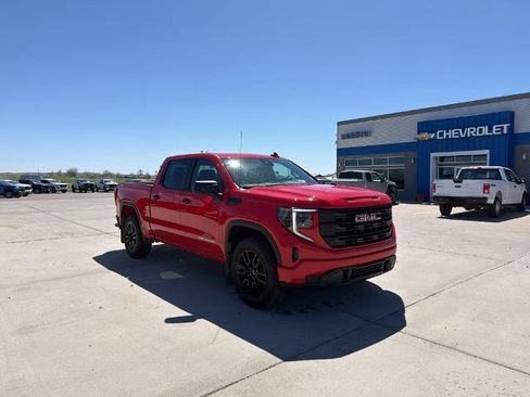 Used 2024 GMC Sierra 1500 Pro w/ Graphite Edition AWD/4WD image 8