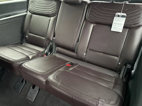 New 2025 Ford Expedition Max Platinum w/ Platinum Ultimate Package image 15